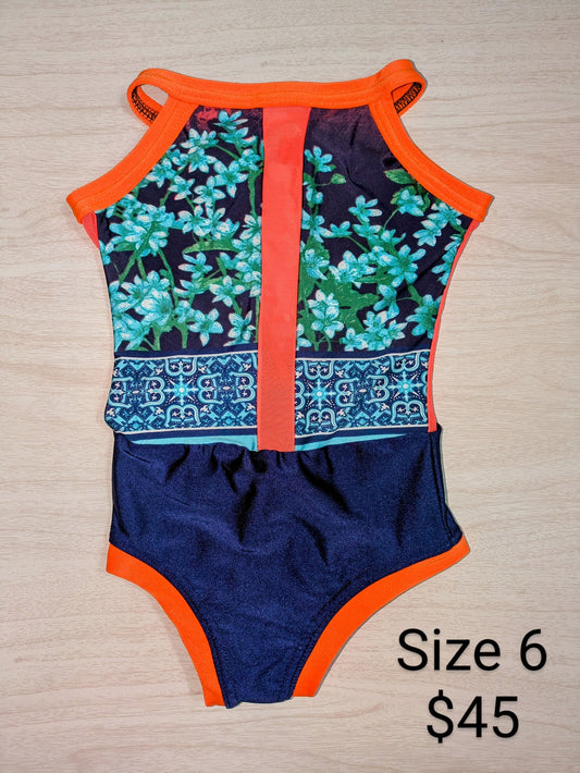 Size 6- Floral Leo