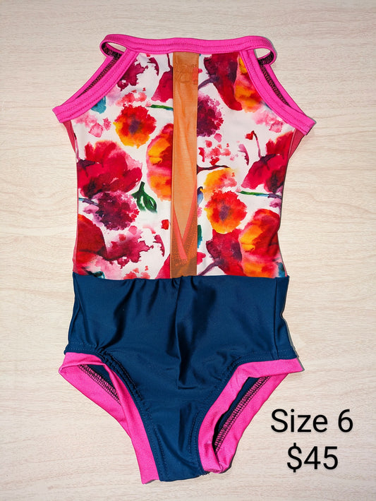 Size 6- Floral Leo