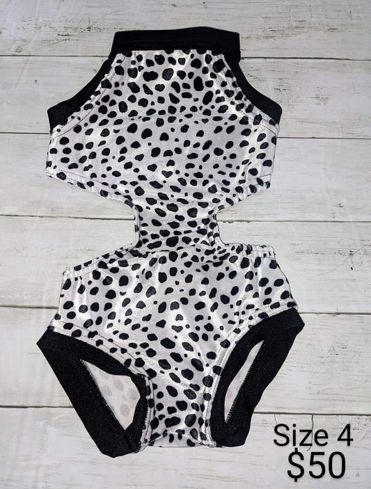 Size 4- Dalmatian Leo